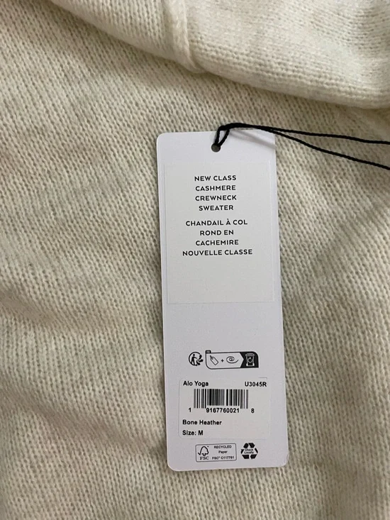 ALO Yoga NWT Unisex Wool Cashmere New Class Crewneck Sweater Bone Heather Size M - Picture 11 of 12